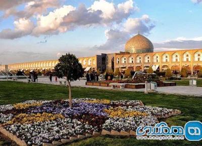نصب کاشی های ترک دوم گنبد مسجد شیخ لطف الله و ساماندهی طبقه دوم میدان نقش دنیا