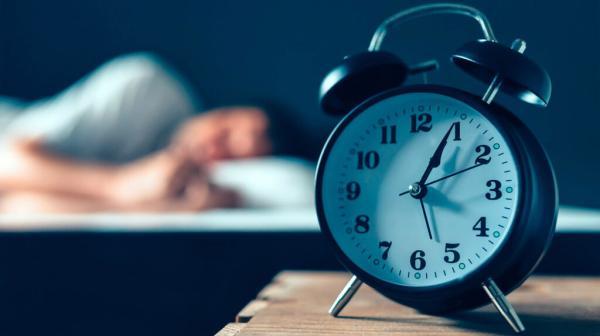 17 راه چاره ساده برای تنظیم و مدیریت خواب ، اگر در تعطیلات نوروز زیاد می خوابید بخوانید